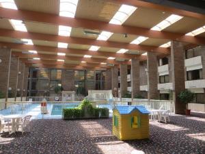 Ramada by Wyndham Lansing Hotel & Conference Center, Lansing