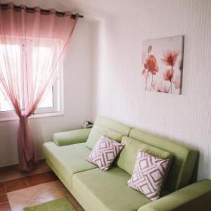 Apartments Hollaj