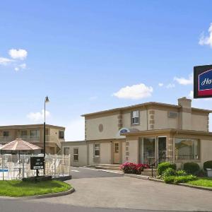 Hotels Near Sandusky High School Oh Concerthotels Sandusky High School Hotels Howard Johnson South