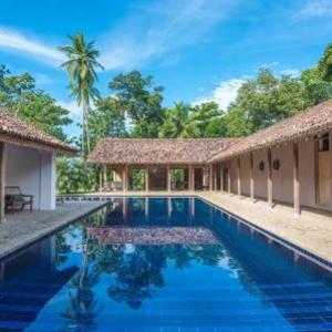 Maya Tangalle Luxury Wellness-Free Unlimited Shuttle service to our private Beach