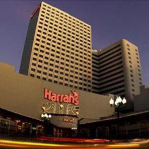 Hotels near McKinley Arts and Culture Center - Harrahs Hotel Reno