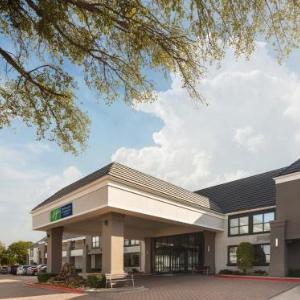 Irving Bible Church Hotels - Holiday Inn Express Hotel & Suites Irving DFW Airport North