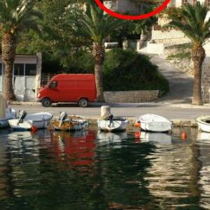 Apartments with parking space Splitska Brac - 2857