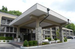 Baymont by Wyndham Nashville Airport/ Briley hotel near Gaylord Opryland Resort & Convention Center