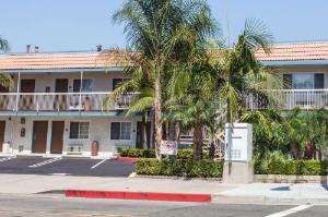 Travelodge by Wyndham Fullerton Near Anaheim, Fullerton