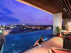 Swiss-Belinn Manyar, Surabaya
