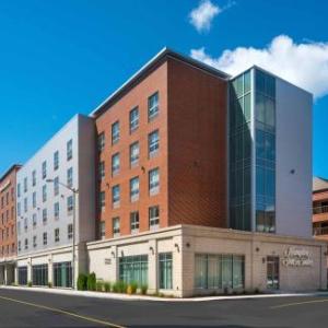 The Hanover Theatre for the Performing Arts Hotels - Hampton Inn By Hilton & Suites-WorcesterMA