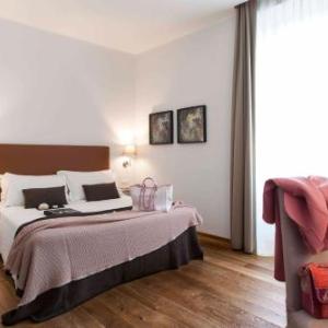 Giuturna Boutique Hotel