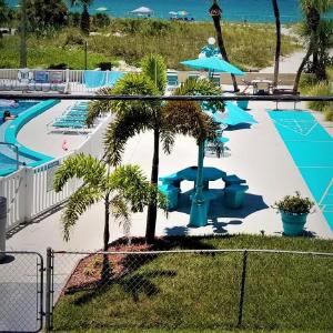 Johns Pass Beach Motel