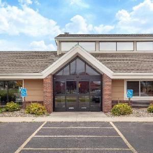 AmericInn by Wyndham Willmar