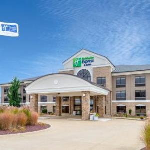 Holiday Inn Express Hotel & Suites Wadsworth