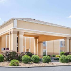 Super 8 by Wyndham Evansville North