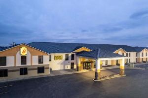 Super 8 by Wyndham Shepherdsville, Shepherdsville