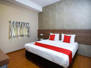 OYO 977 Hong Kong Suites, Miri