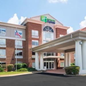Hotels near Northview High School Duluth - Holiday Inn Express Hotel & Suites Atlanta-Johns Creek