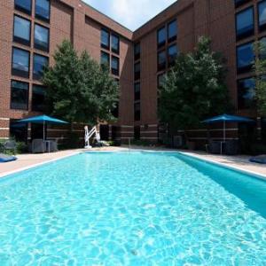 Hotels near SERVPRO Richmond Pavilion - Hampton Inn By Hilton Richmond-West