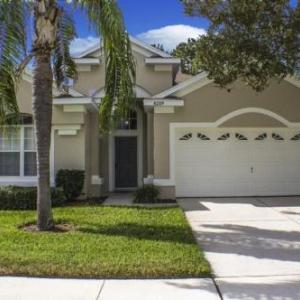 Three-Bedroom Pool Home Kissimmee