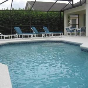 Five-Bedroom Pool Home Davenport