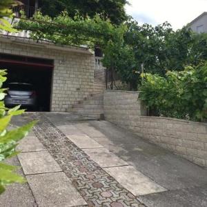 Apartments with parking space Crikvenica - 5493