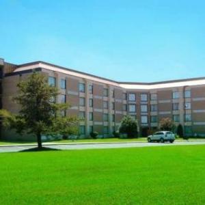 Hotels near Grainger Stadium - Hampton Inn By Hilton Kinston