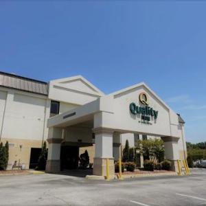 Hotels near Carrington Pavilion Danville - Hampton Inn Danville