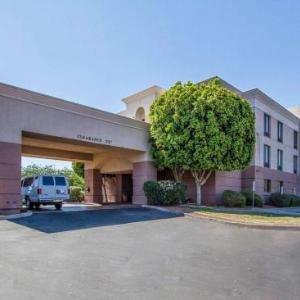 Hotels near Phoenix Raceway - Comfort Inn I-10 West at 51st Ave