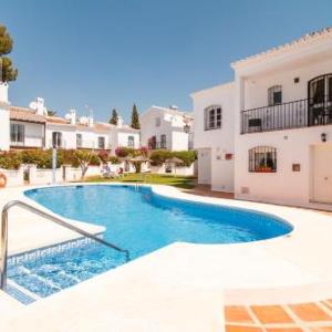 Los Pinos 25 Villas Casasol