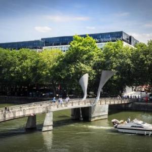 Hotels near Bristol Hippodrome - The Bristol Hotel