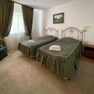 Gusarskiy Hotel and Apartment