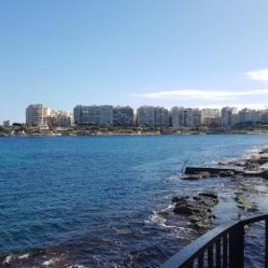 Spinola Seafront Apartment