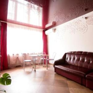 2 Bedrooms 3 Rooms City center