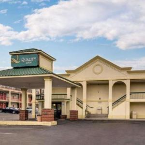 Commanders Field Hotels - Quality Inn Takoma Park