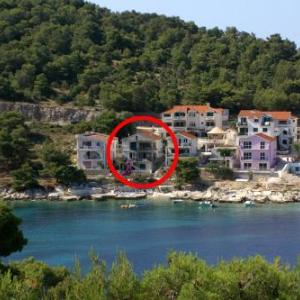 Apartments by the sea Bilo Primosten - 4168