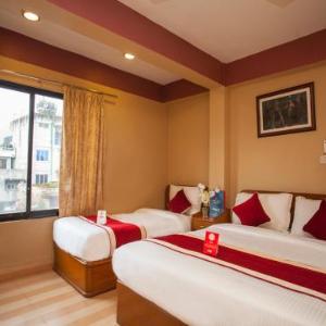 OYO 174 Shiva Shankar Hotel