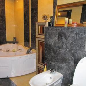 Triplex jacuzzi apartment
