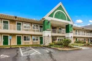 HomeTowne by Red Roof Studios Cincinnati - Sharonville, Sharonville