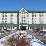 Ramada Plaza & Conf Center by Wyndham Calgary Airport