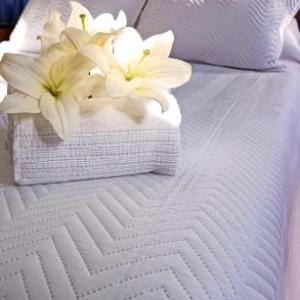 Elegance Hotel