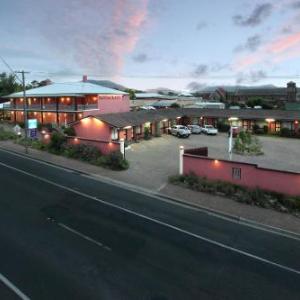 Hotels near Stanthorpe Showgrounds - The Henry Parkes Tenterfield