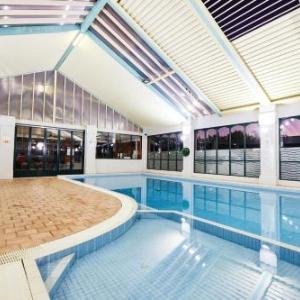 Hotels near Bendigo Jockey Club - All Seasons Resort Hotel Bendigo