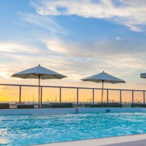 Hotels near Samba Redondo Beach - Shade Hotel Redondo Beach