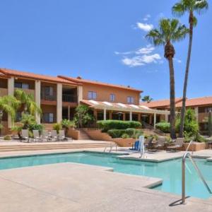 tucson hotels rillito north park foothills palms near