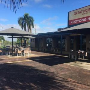 Hotels near Great Barrier Reef Arena - Kooyong Hotel