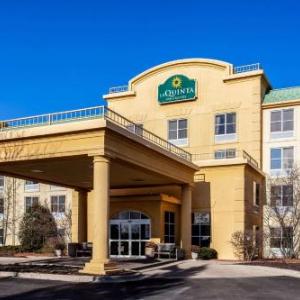 La Quinta Inn & Suites by Wyndham Milwaukee South West New Berlin