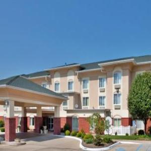 Holiday Inn Express Boonville