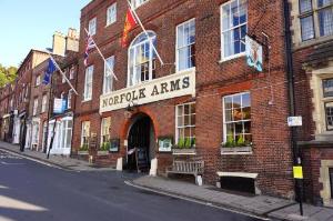 Norfolk Arms Hotel, Arundel