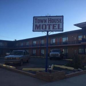 TownHouse Motel