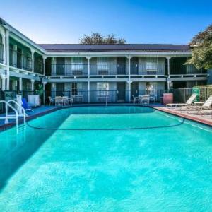 La Quinta Inn & Suites by Wyndham Dallas Uptown