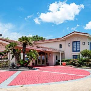 Super 8 by Wyndham Texas City/Galveston Area