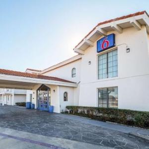 Motel 6-Grand Prairie TX - Interstate 30